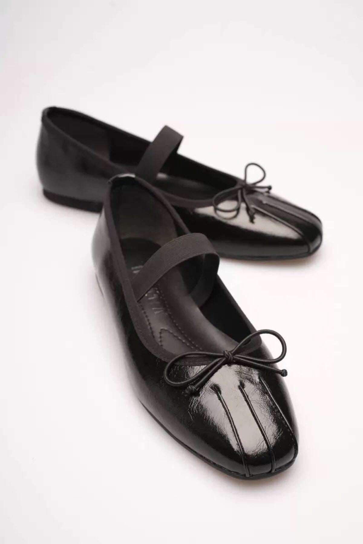 Kadın Siyah Metal Günlük Babet Ayakkabı Slip-on Kalın Topuklu