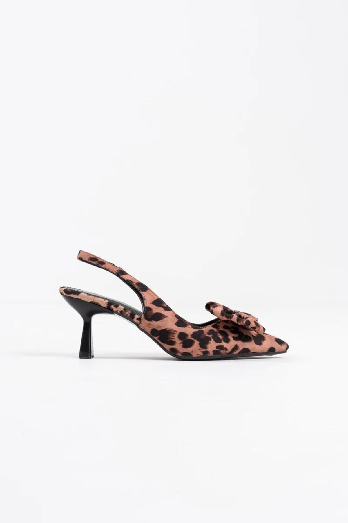 Leopar Fiyonklu Kitten Topuklu Slingback Kadın Ayakkabı