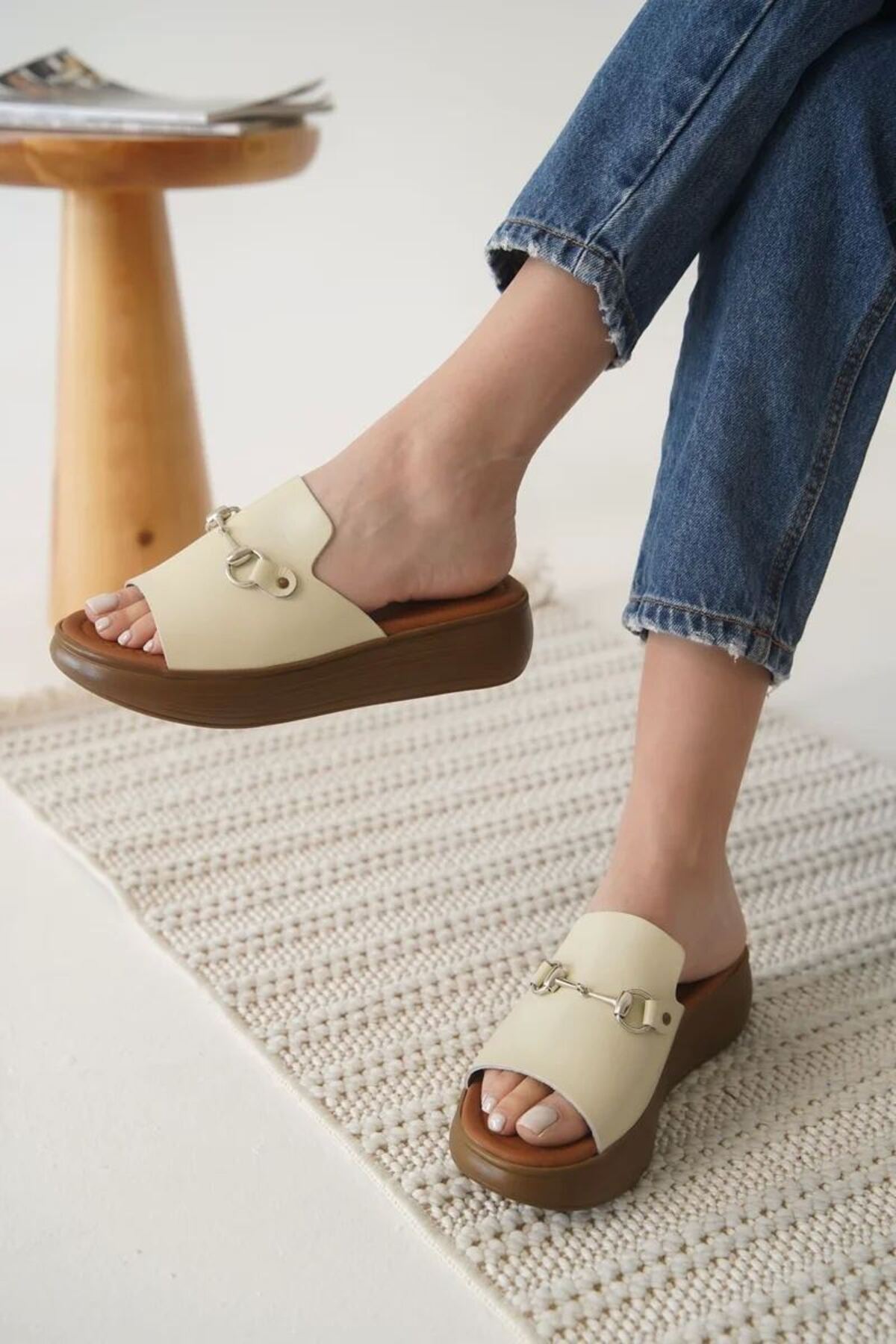 Bej Hakiki Deri Terlik