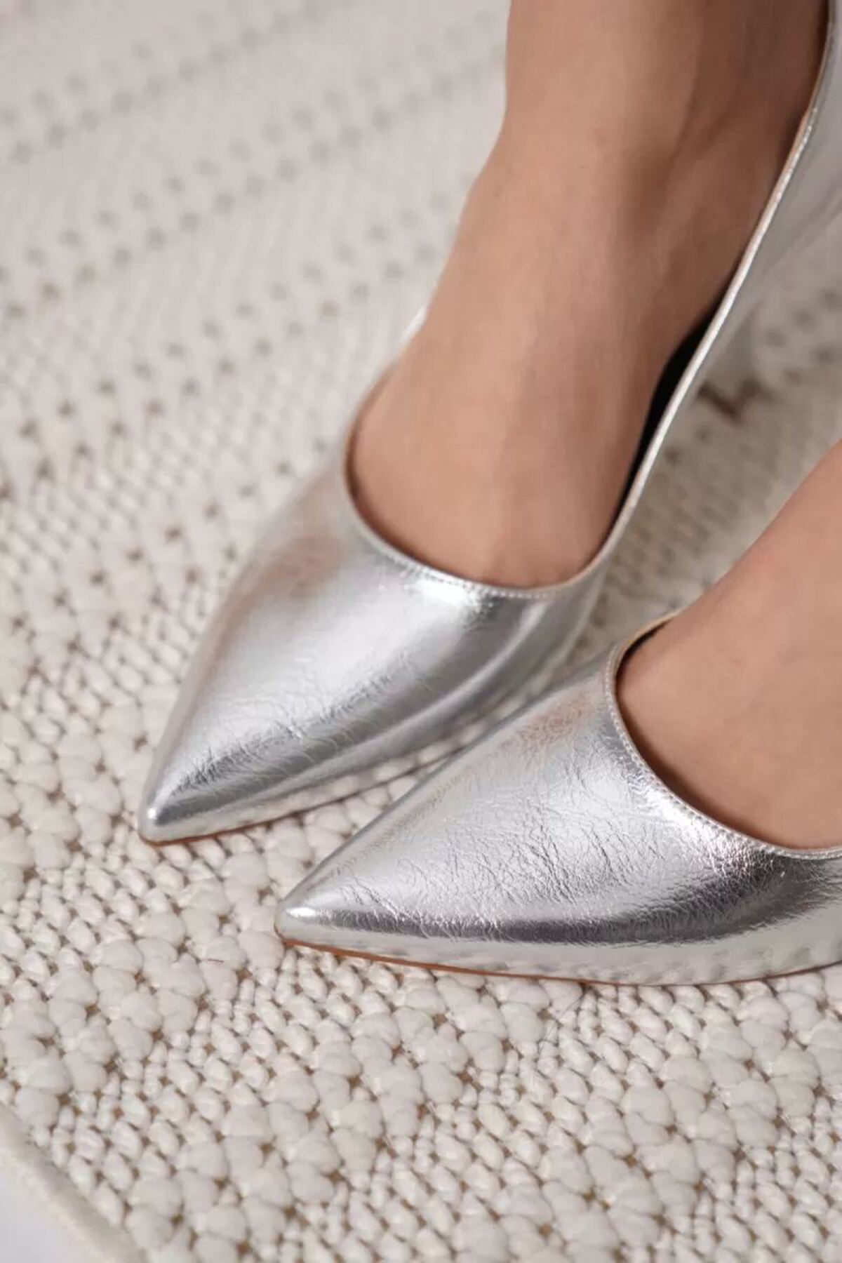 Gümüş Kadın Stiletto Bağcıksız İnce Topuklu Rugan