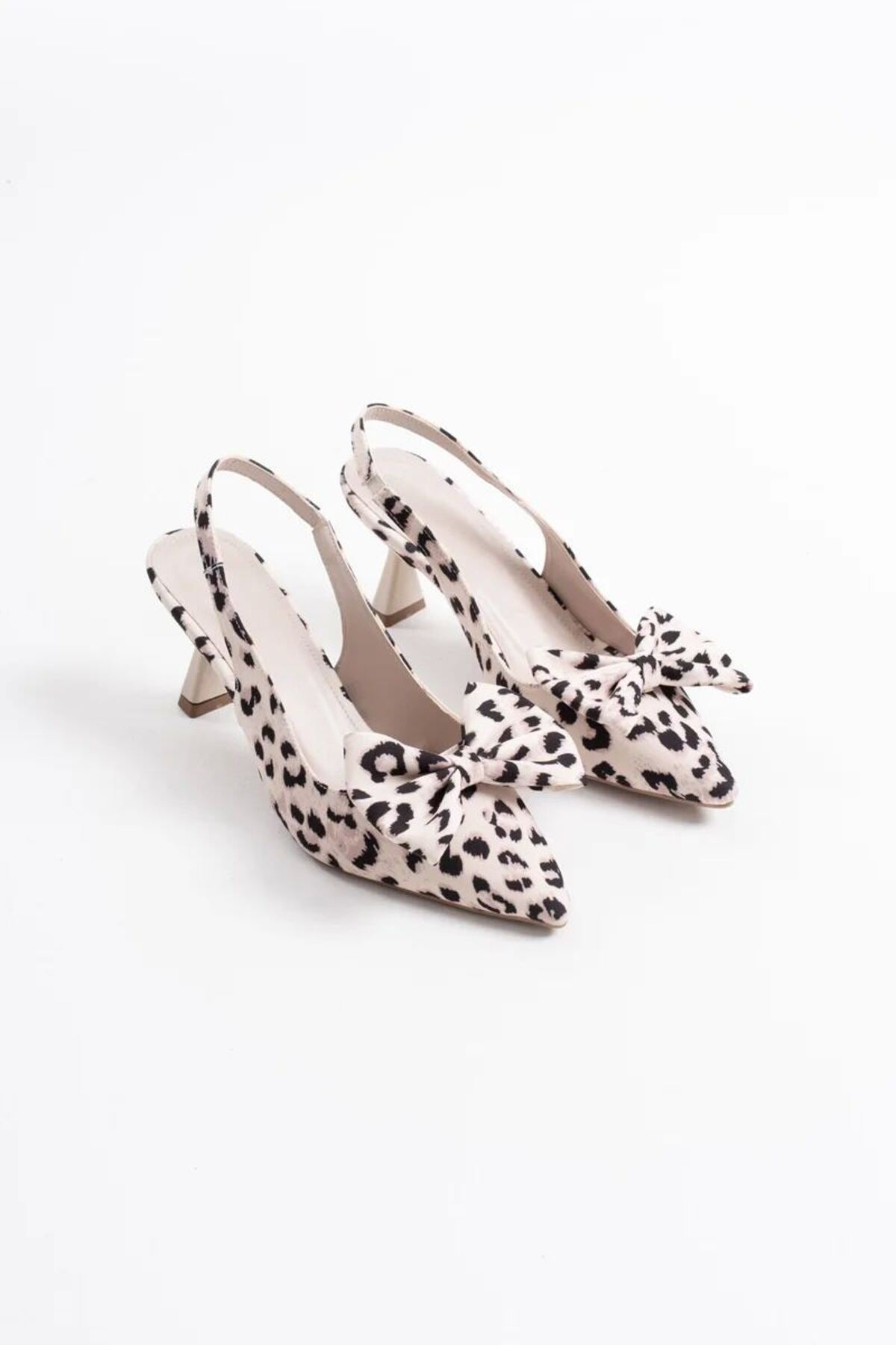 Bej Leopar Fiyonklu Kitten Topuklu Slingback Kadın Ayakkabı Bantlı Sivri