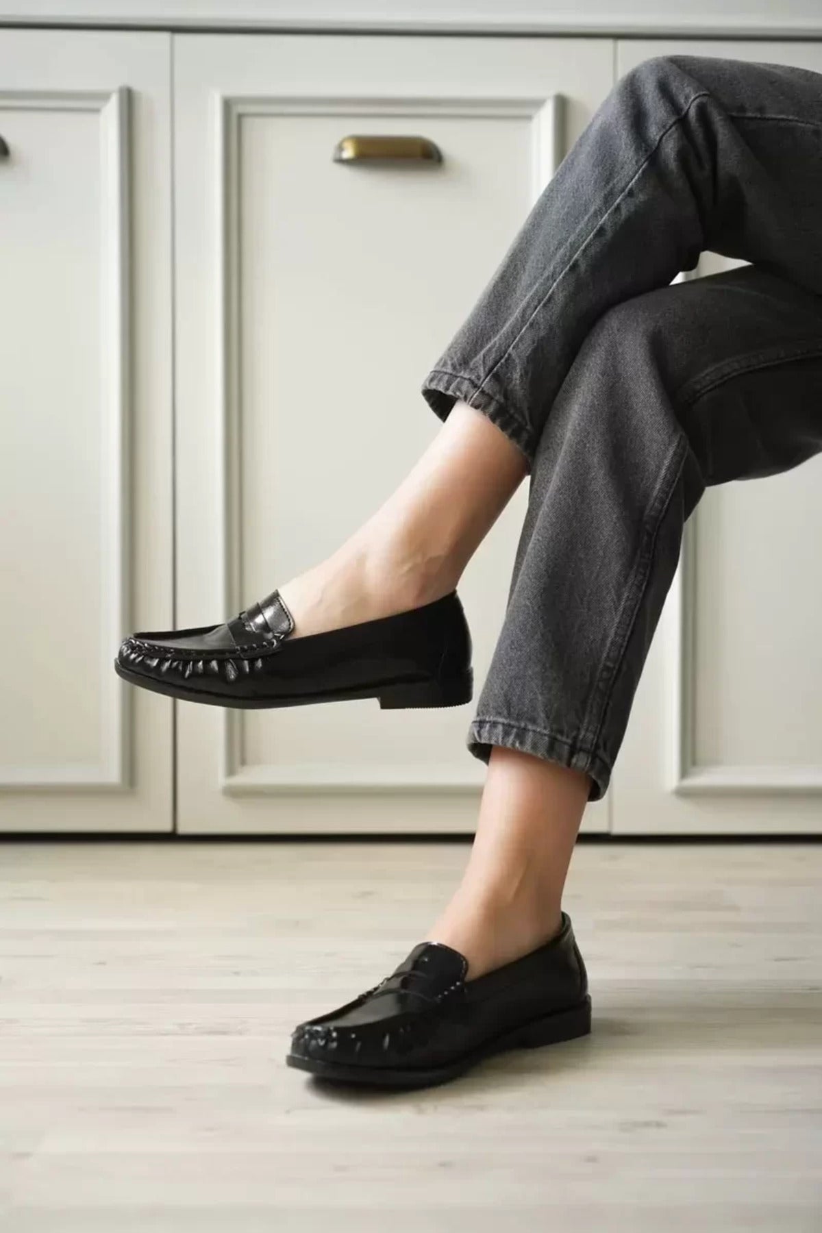 Siyah Parlak Deri Görünümlü Penny Loafer Bağcıksız