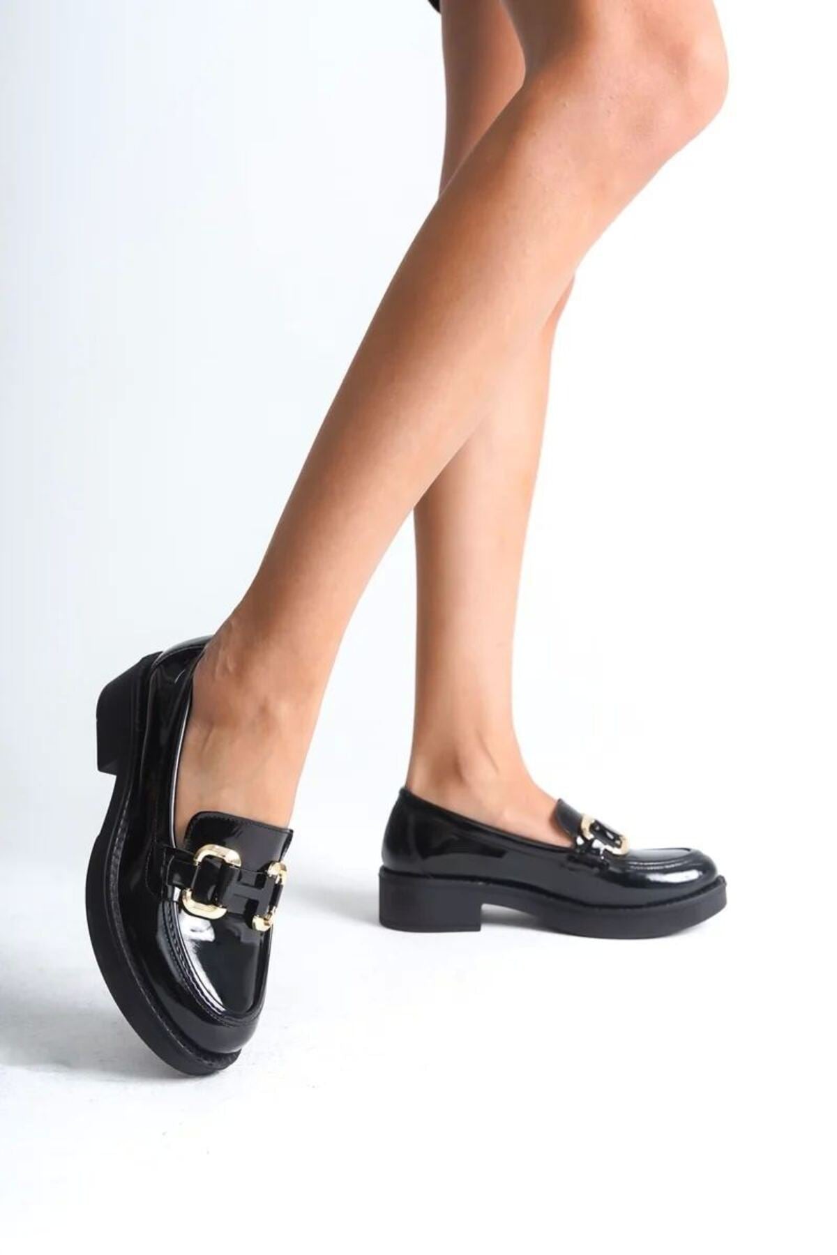 Rugan Siyah Gold Tokalı Kadın Loafer Bantlı