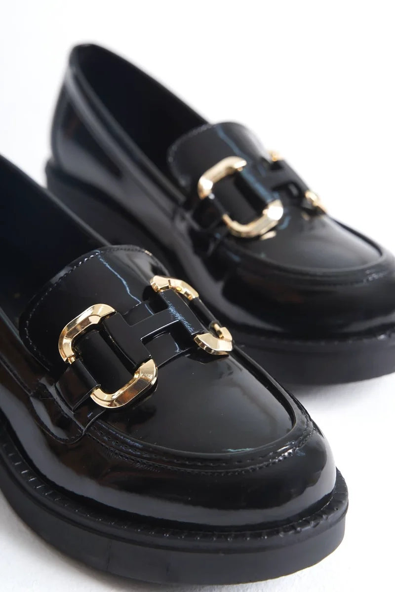 Rugan Siyah Gold Tokalı Kadın Loafer Kadın Ayakkabı