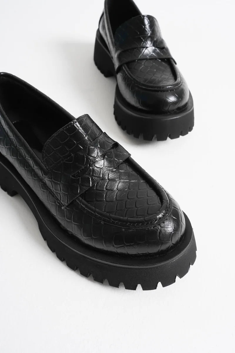 Kadın Günlük Siyah Kroko Loafer Ayakkabı