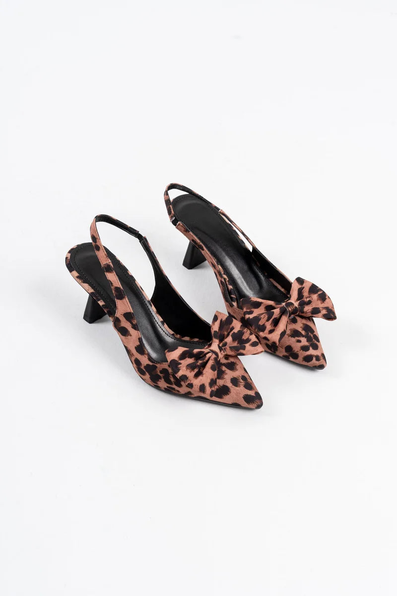 Leopar Fiyonklu Kitten Topuklu Slingback Kadın Ayakkabı