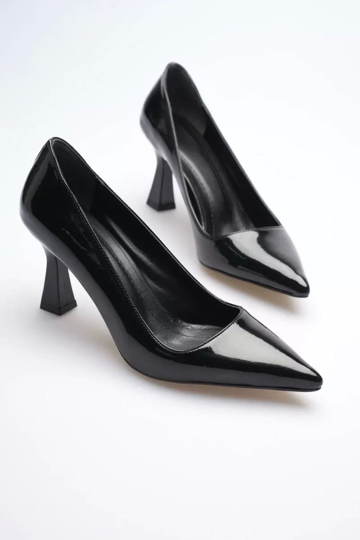 Siyah Topuklu Kadın Stiletto TR20MS02A