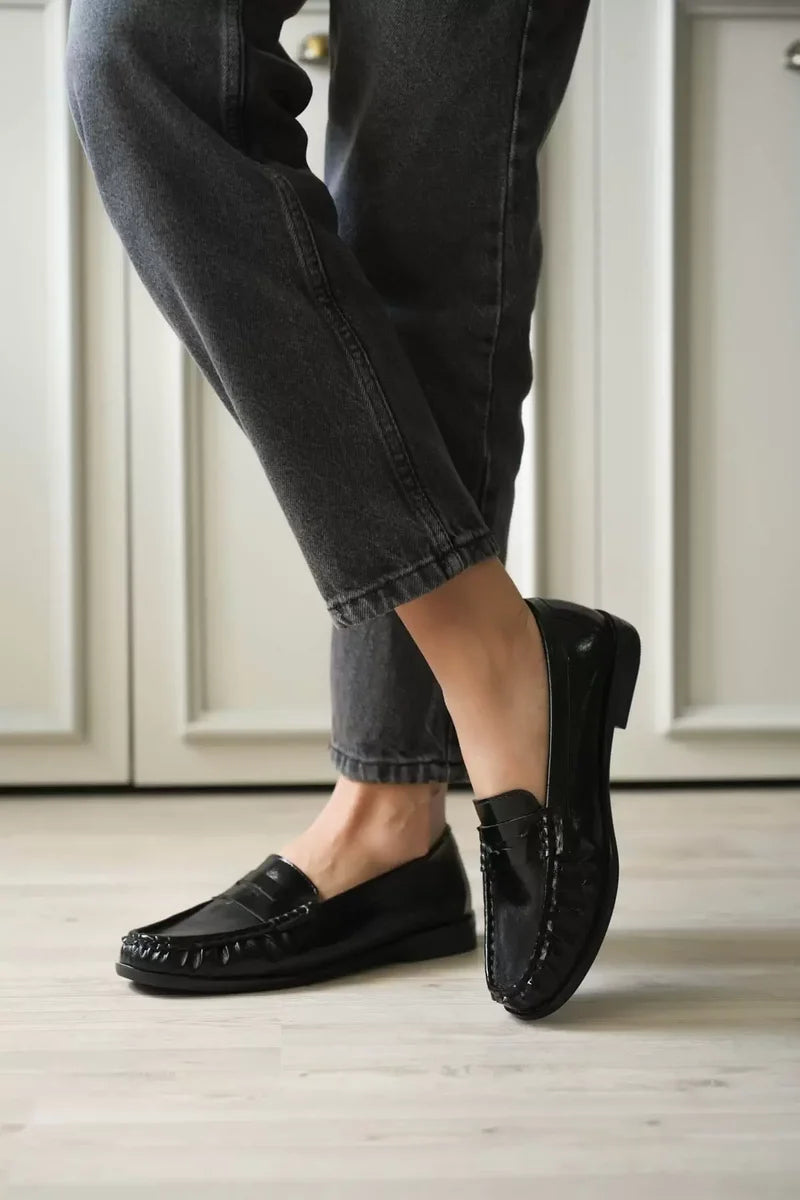Siyah Parlak Deri Görünümlü Penny Loafer