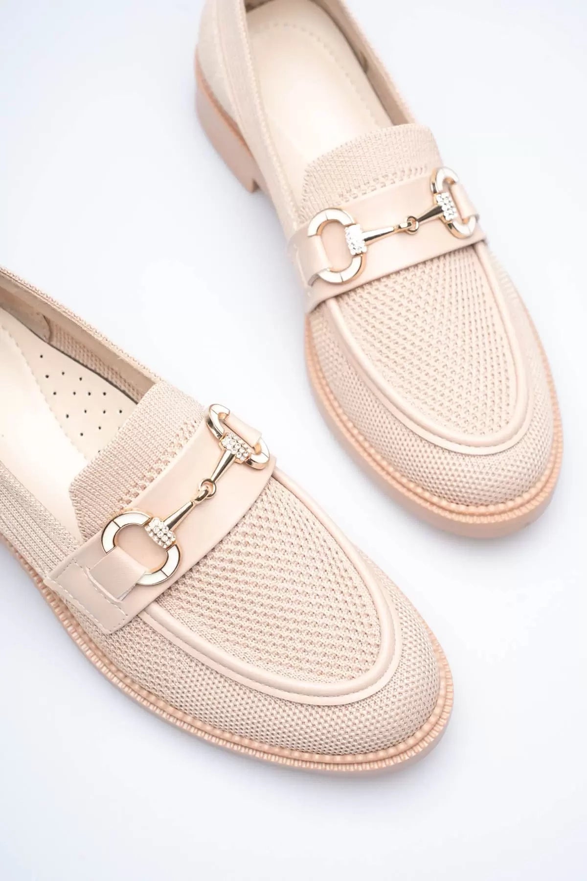 Bej Kadın Loafer Metal Tokalı Rahat Günlük Ayakkabı Bantlı Düz Topuklu Suni Deri