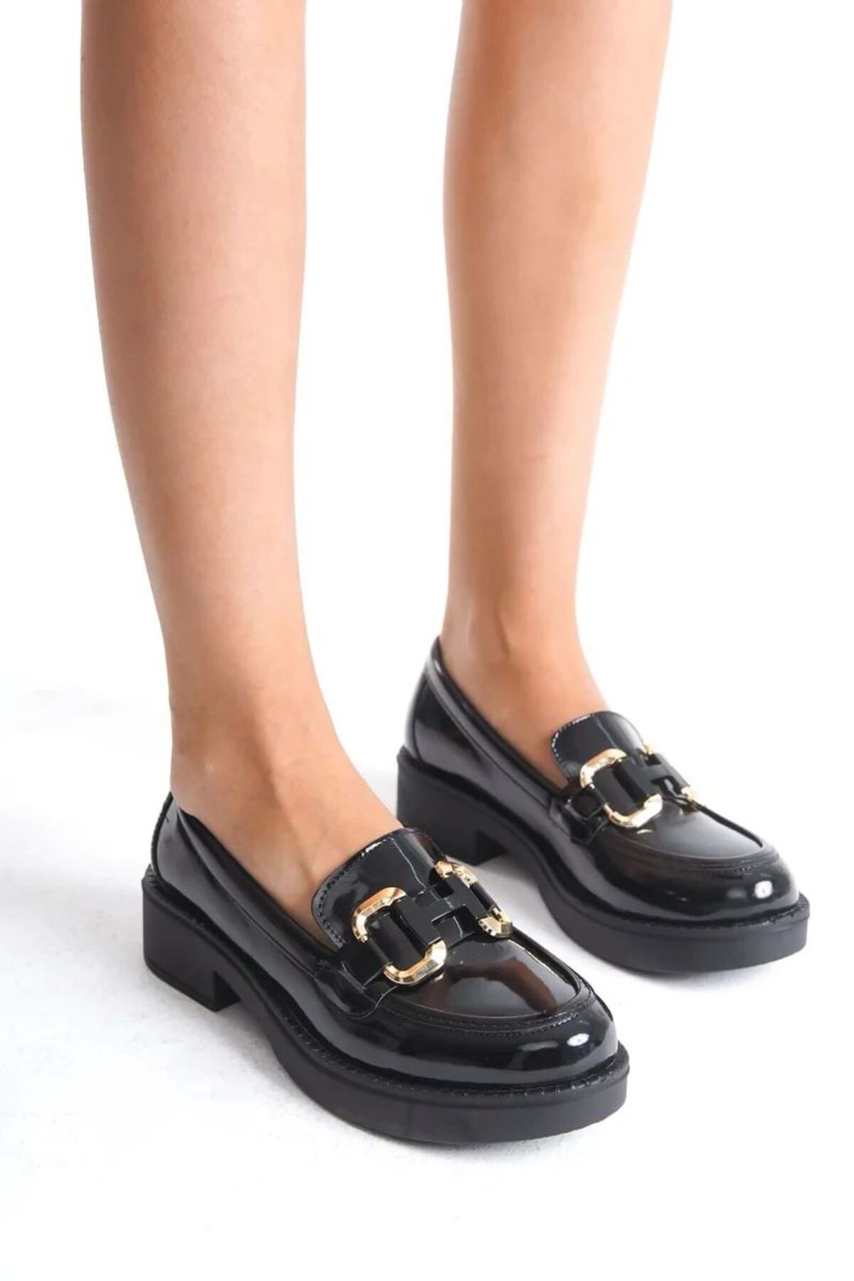 Rugan Siyah Gold Tokalı Kadın Loafer Bantlı