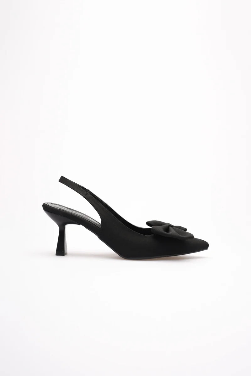 Siyah Fiyonklu Kitten Topuklu Slingback Kadın Ayakkabı TR08MS24A