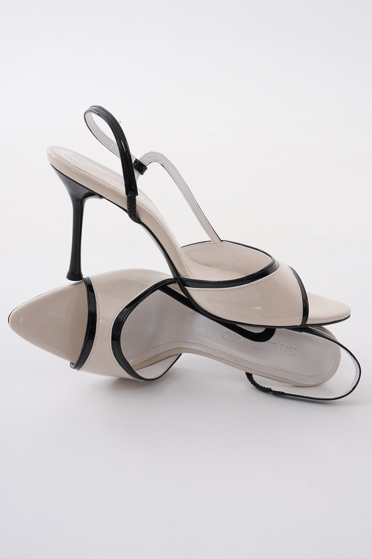 Kadın Bej Siyah İki Renkli Rugan İnce Topuklu Slingback Ayakkabı ST2026168764