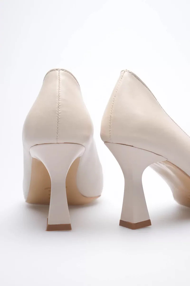 Bej Topuklu Kadın Stiletto TR20MS02C