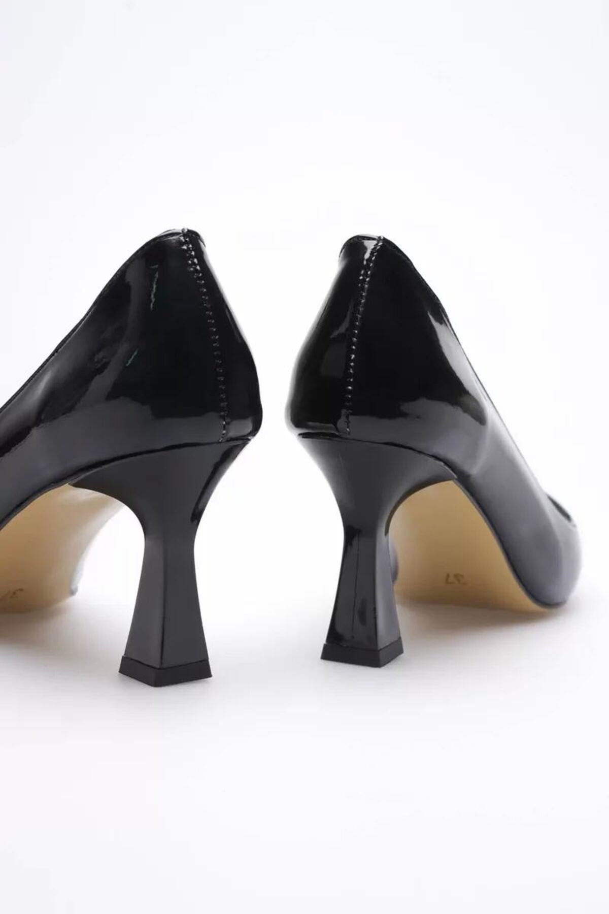 Siyah Topuklu Kadın Stiletto TR20MS02A