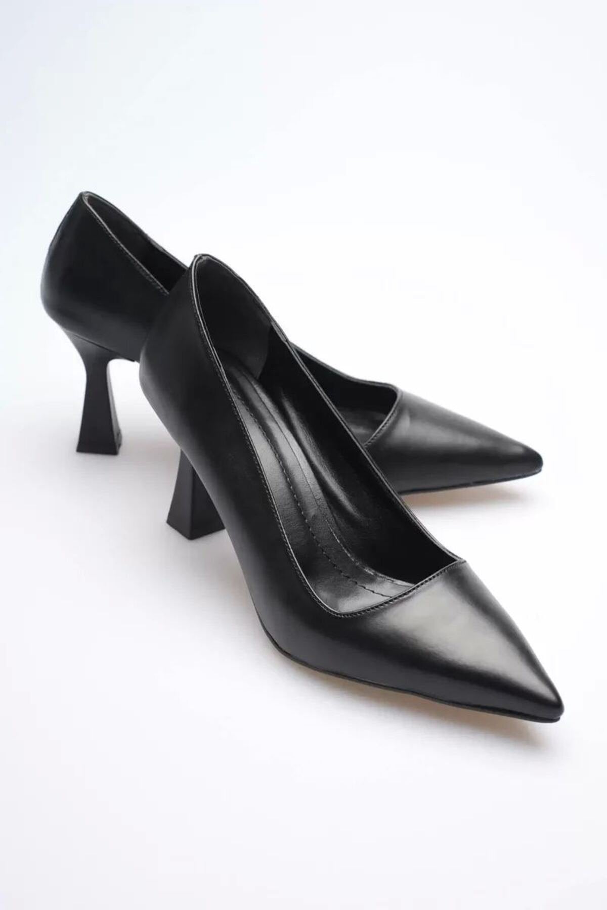 Siyah Topuklu Kadın Stiletto TR20MS02A
