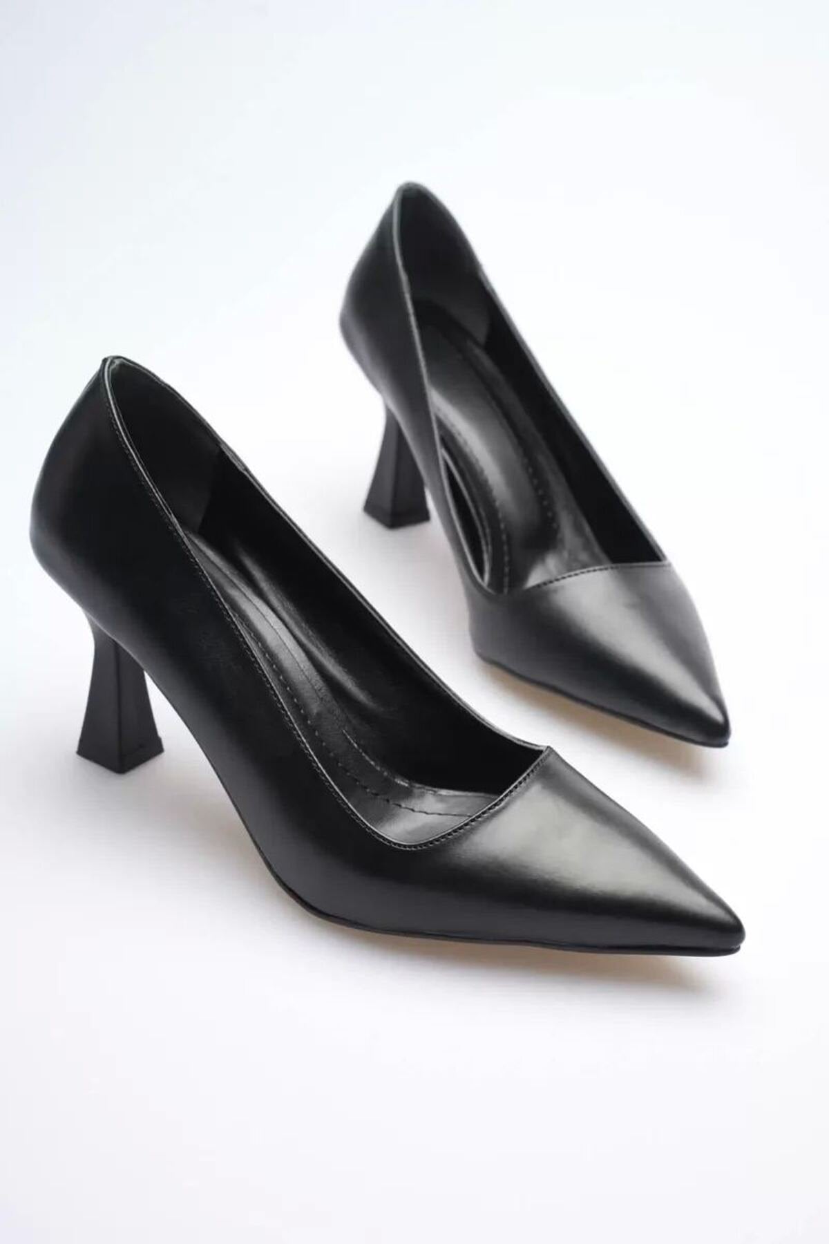Siyah Topuklu Kadın Stiletto TR20MS02A
